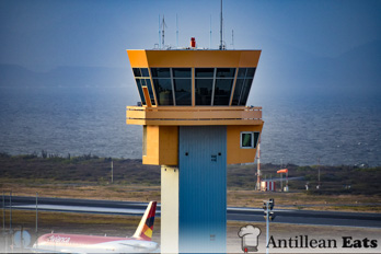 Avianca Airlines - A320 taking off from Curacao Airport