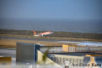 Avianca Airlines - A320 taking off from Curacao Airport